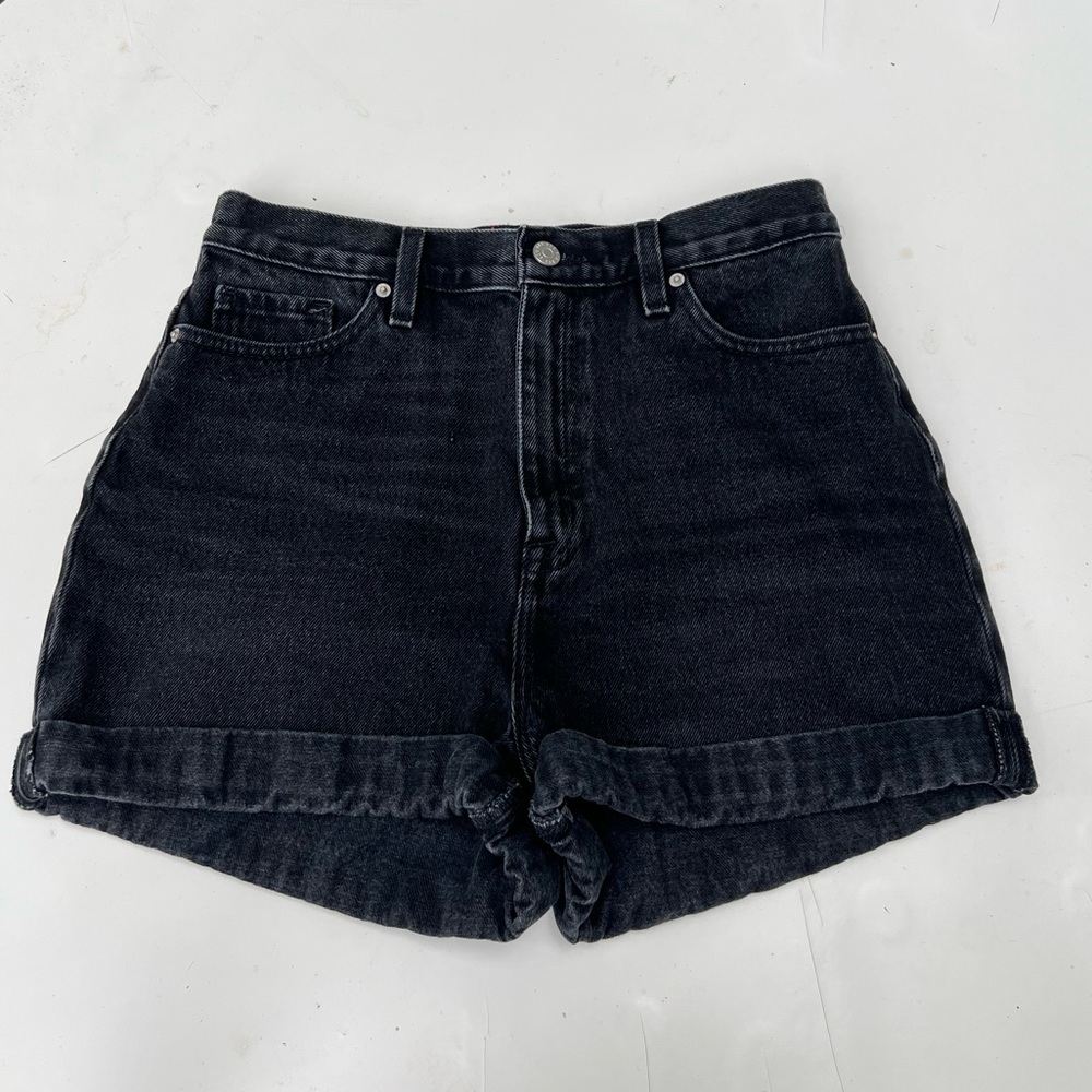 BDG Shorts Size 27